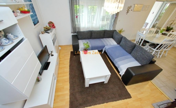 living area (sat/tv, free wi-fi, air-conditioner)